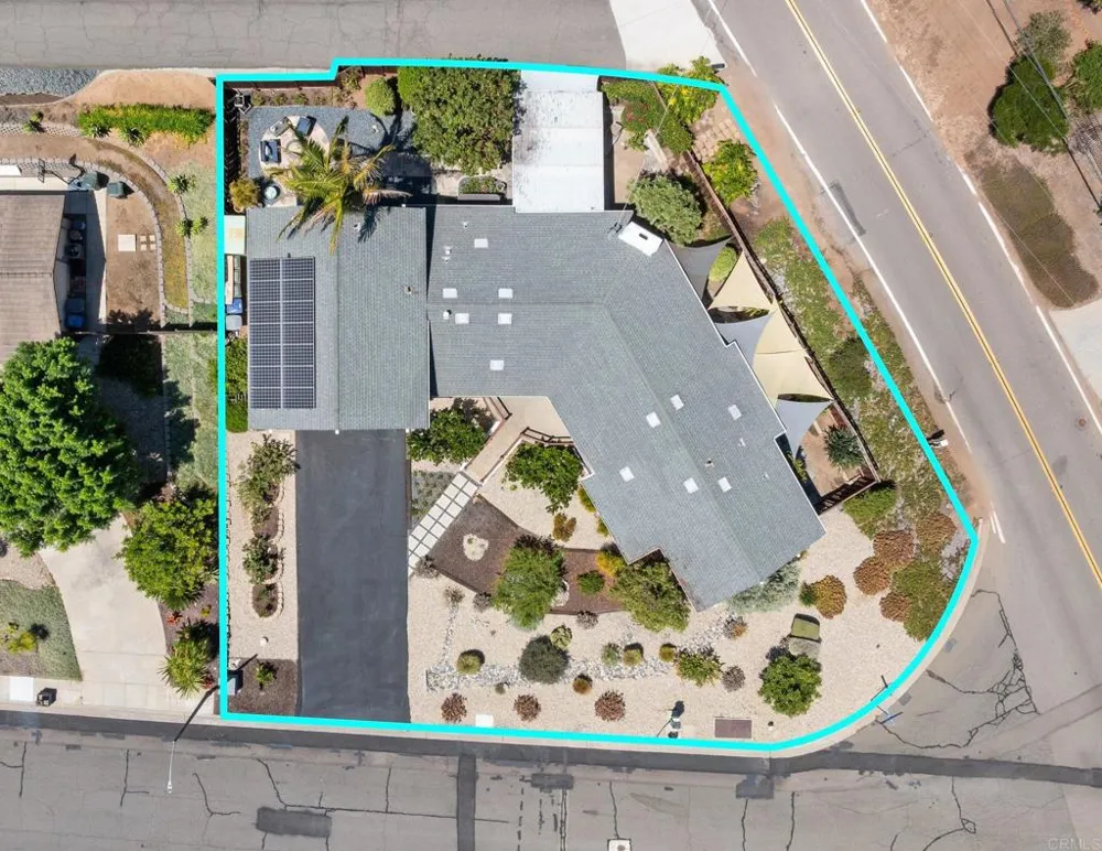 2140 Alta Vista Drive Vista, CA 92084