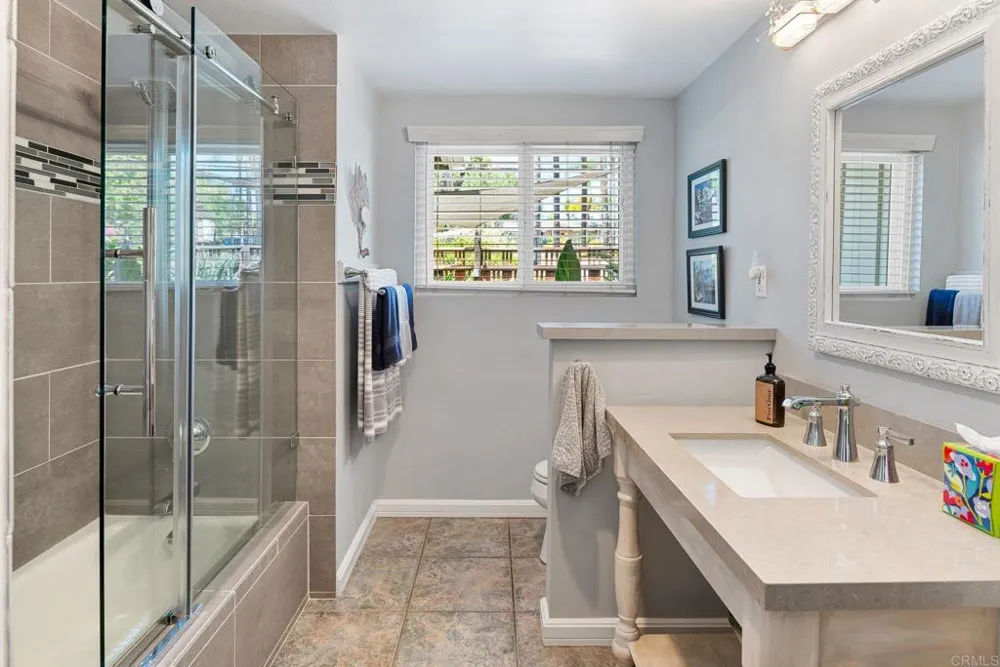 2140 Alta Vista Drive Vista, CA 92084