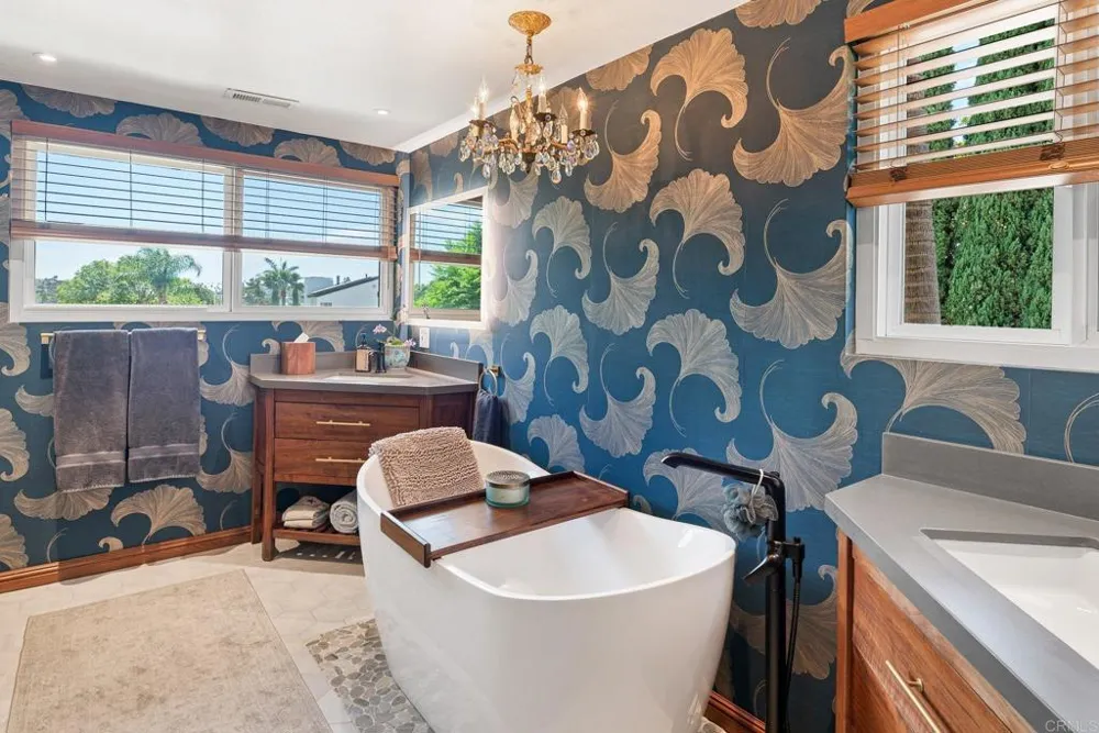 2140 Alta Vista Drive Vista, CA 92084