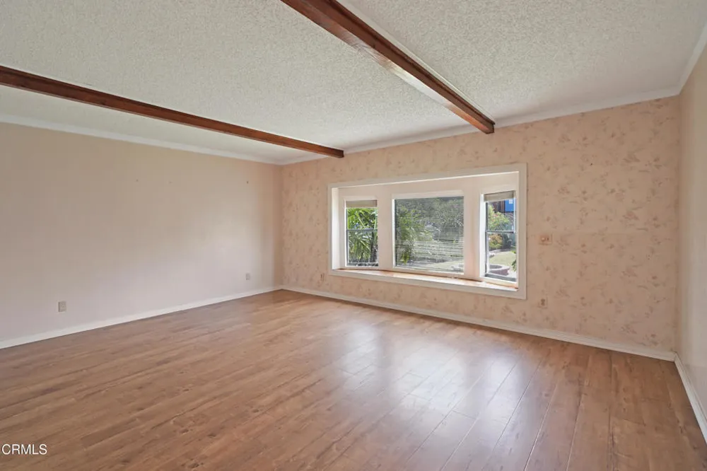 11351 Azahar Street Ventura, CA 93004