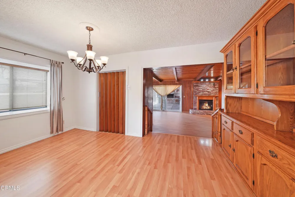 11351 Azahar Street Ventura, CA 93004