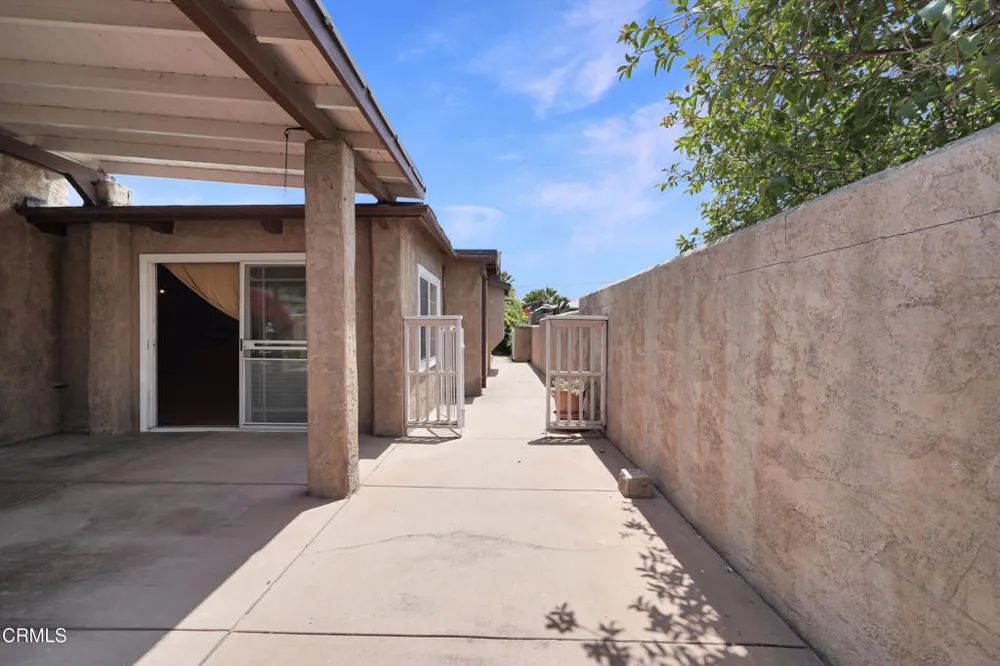 11351 Azahar Street Ventura, CA 93004