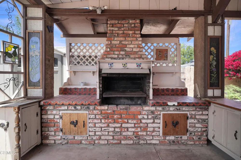11351 Azahar Street Ventura, CA 93004
