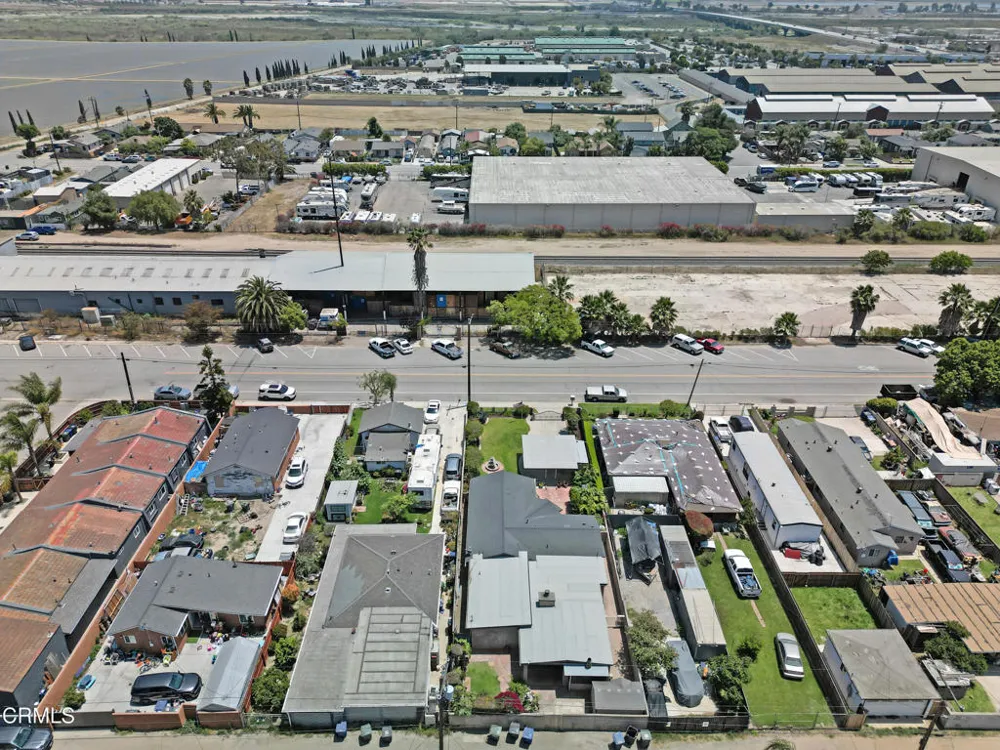 11351 Azahar Street Ventura, CA 93004