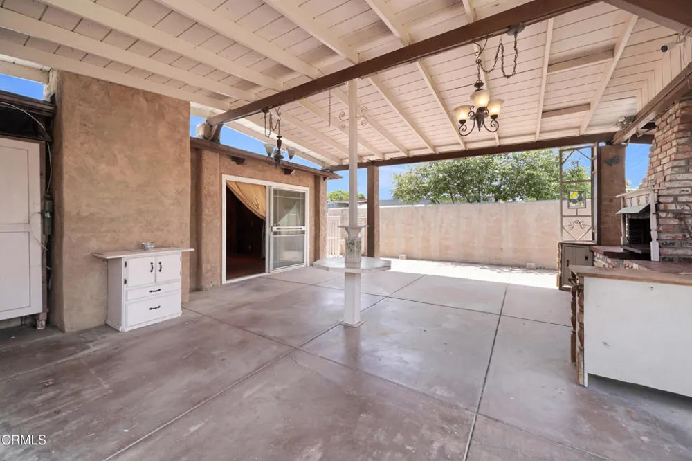 11351 Azahar Street Ventura, CA 93004