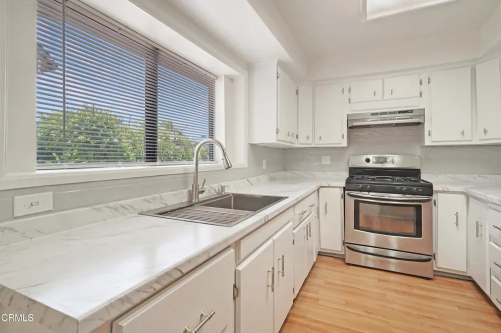 11351 Azahar Street Ventura, CA 93004