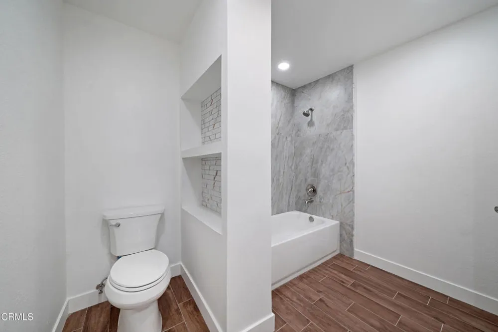 11351 Azahar Street Ventura, CA 93004