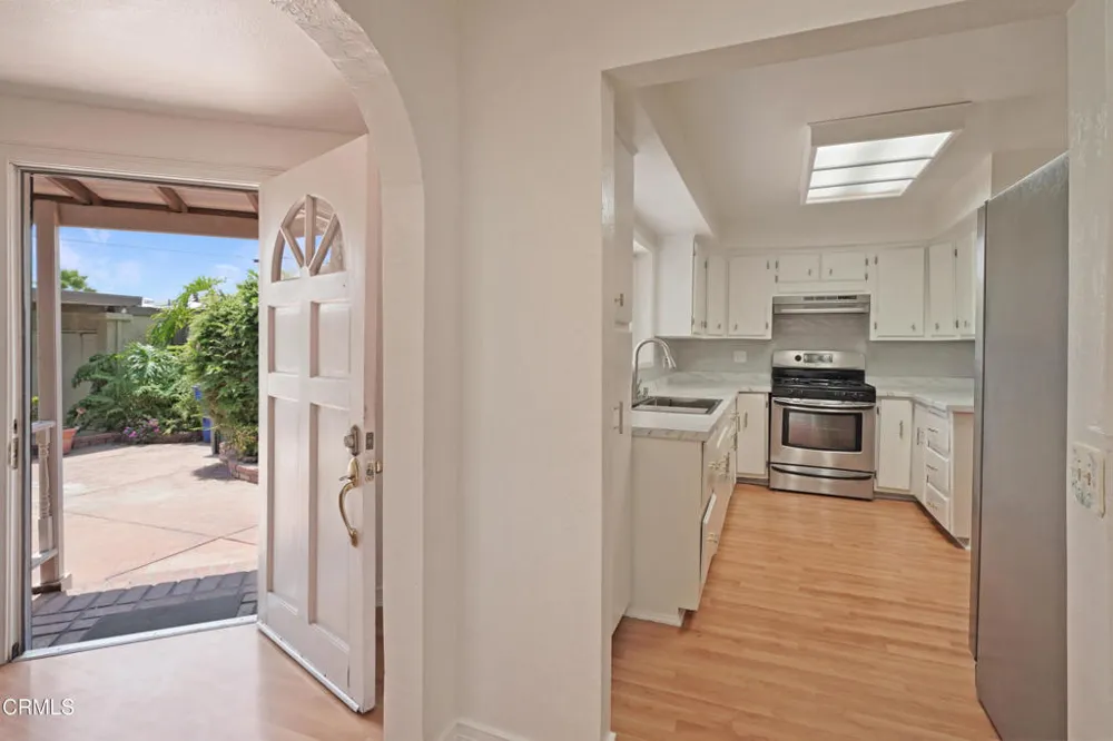 11351 Azahar Street Ventura, CA 93004