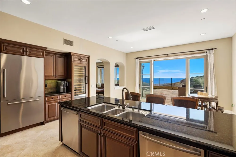 27 Pacific Mist Newport Coast, CA 92657