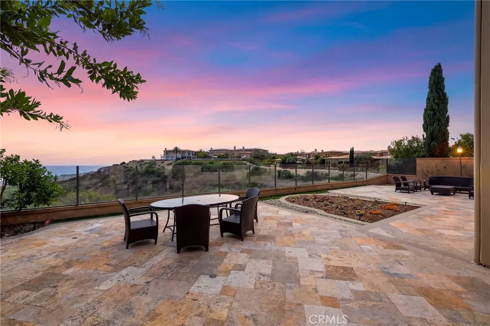 27 Pacific Mist Newport Coast, CA 92657