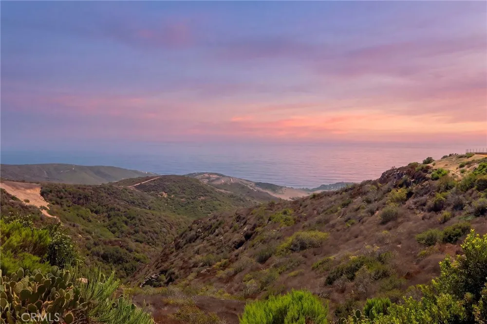 27 Pacific Mist Newport Coast, CA 92657