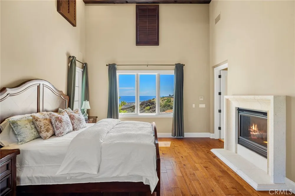 27 Pacific Mist Newport Coast, CA 92657