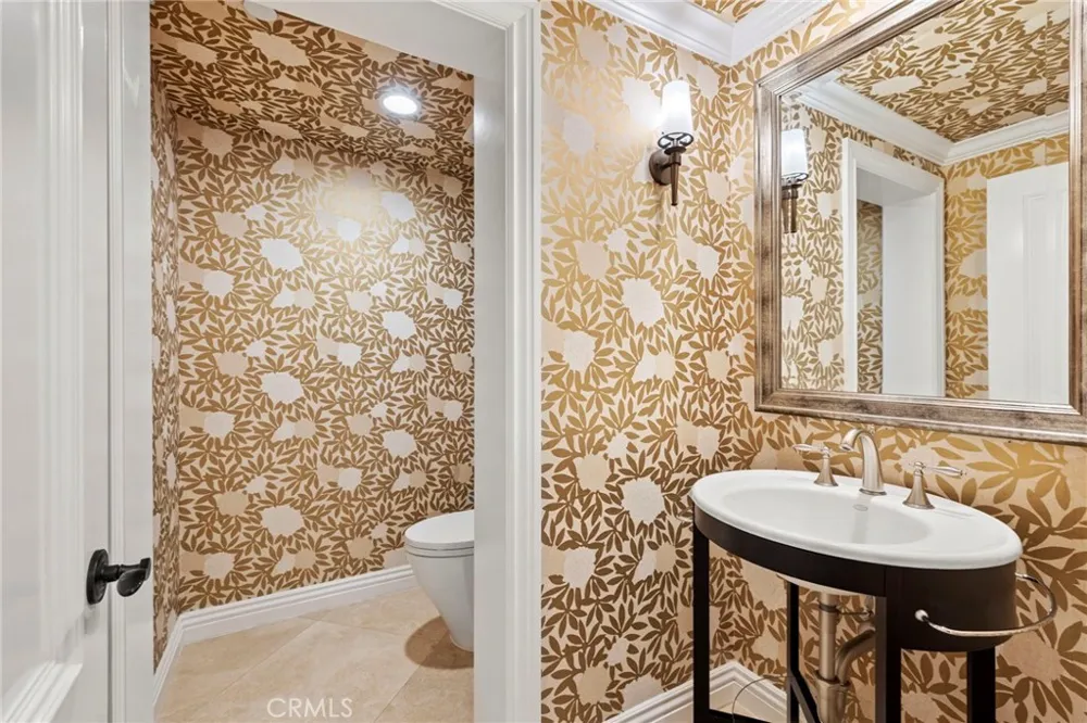 27 Pacific Mist Newport Coast, CA 92657