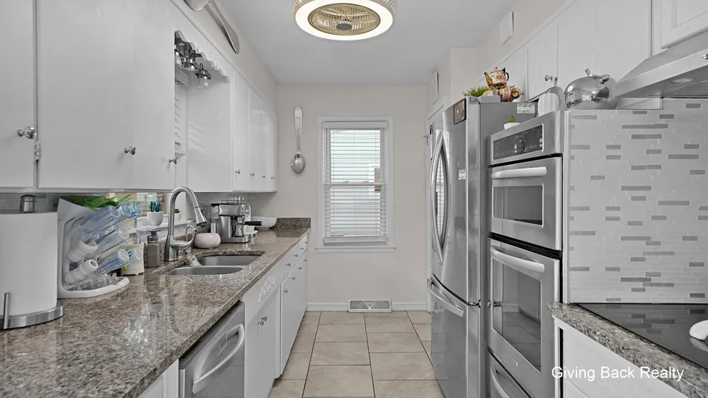 4032 Flamingo Avenue SW Wyoming, MI 49509