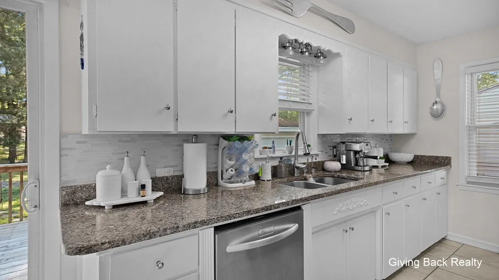 4032 Flamingo Avenue SW Wyoming, MI 49509