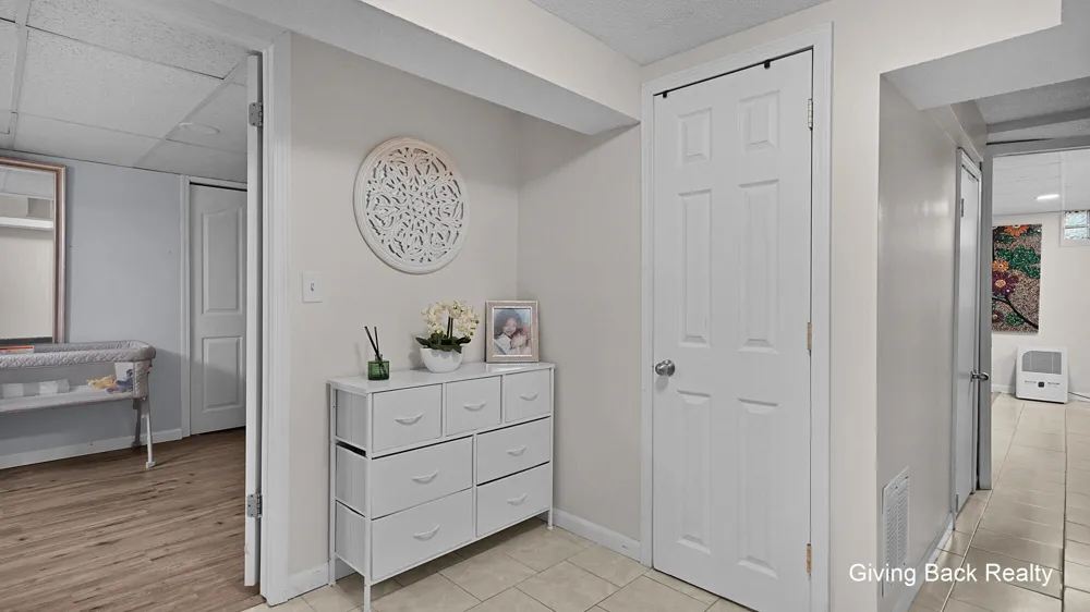 4032 Flamingo Avenue SW Wyoming, MI 49509