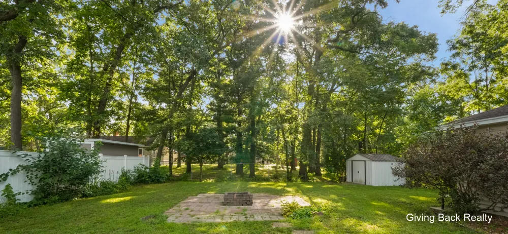 4032 Flamingo Avenue SW Wyoming, MI 49509