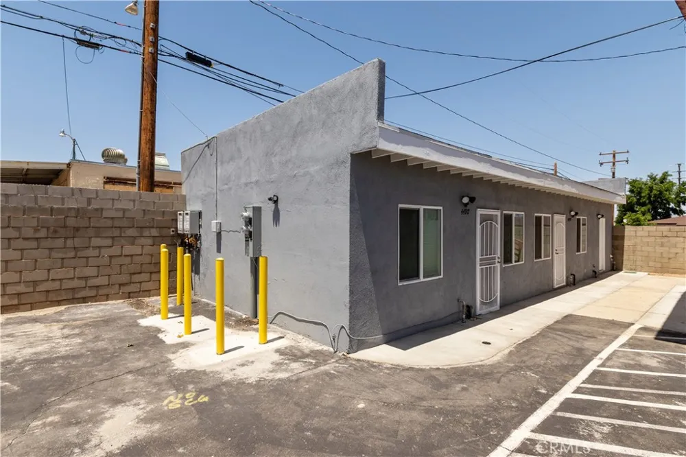 44921 Trevor Lancaster, CA 93534