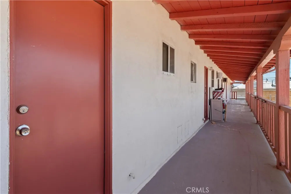 44921 Trevor Lancaster, CA 93534