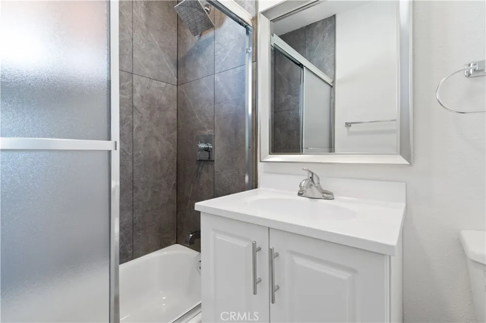 44921 Trevor Lancaster, CA 93534