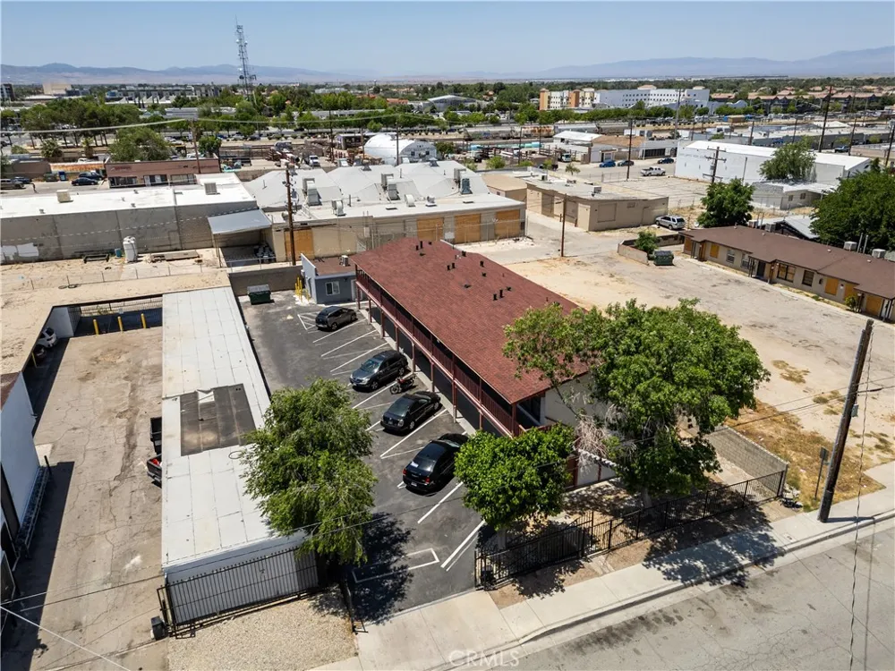 44921 Trevor Lancaster, CA 93534