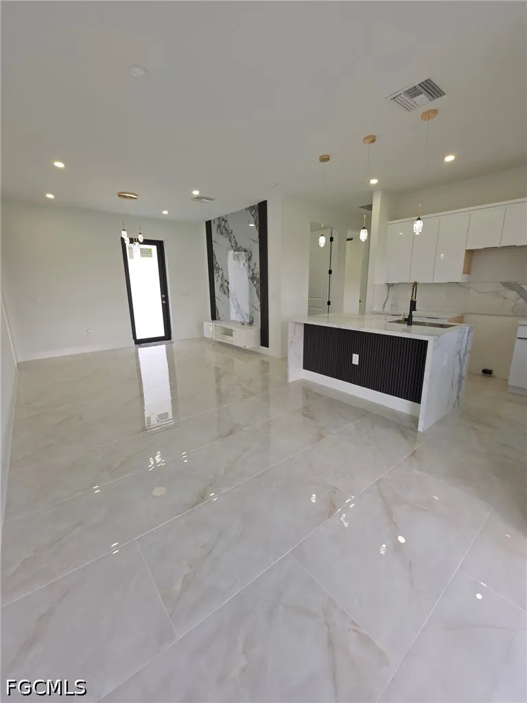 11Th St SW Lehigh Acres, FL 33976