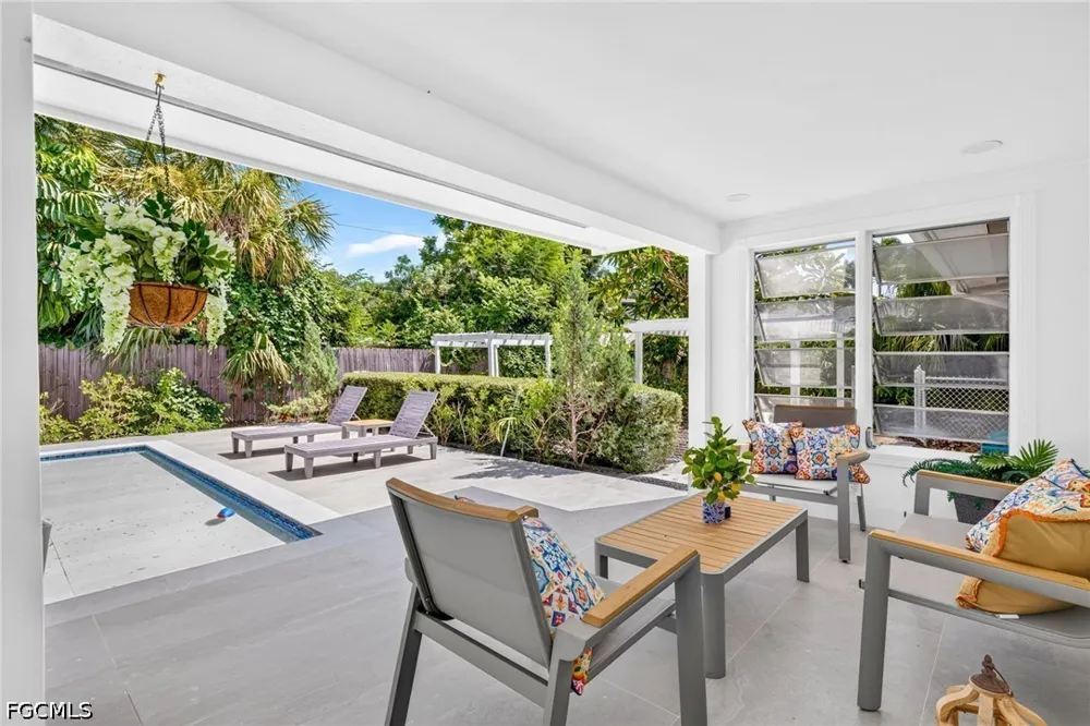 Almeria Avenue Fort Myers, FL 33901