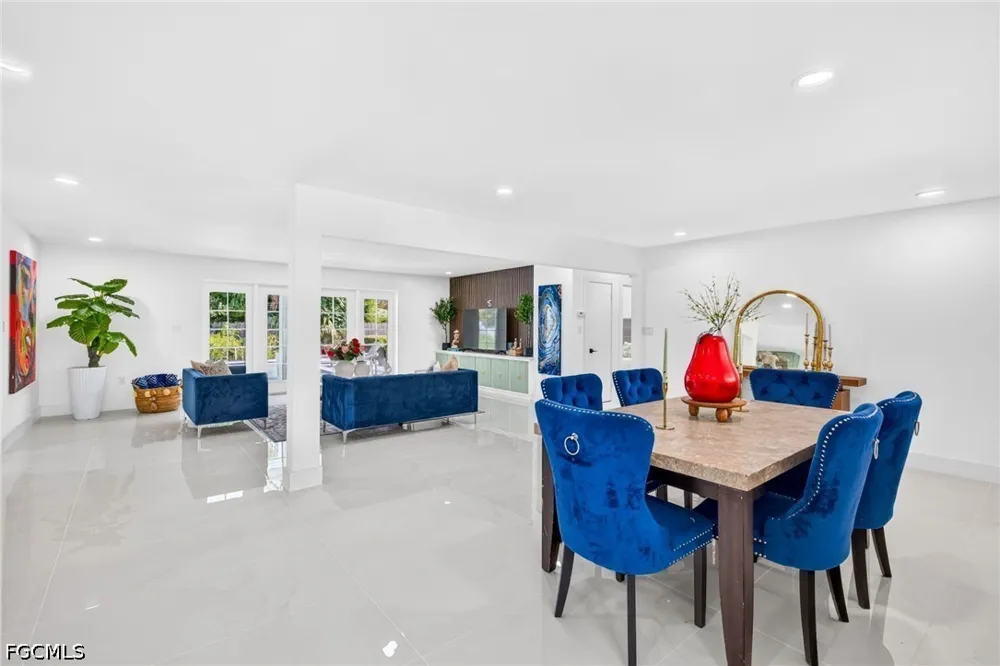 Almeria Avenue Fort Myers, FL 33901