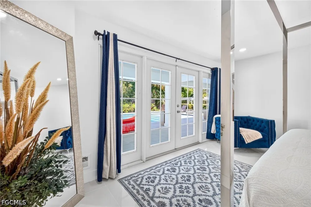 Almeria Avenue Fort Myers, FL 33901
