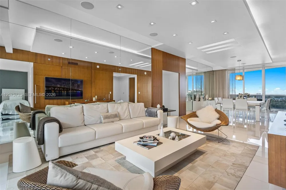16001 SW Collins Ave #2406 Sunny Isles Beach, FL 33160