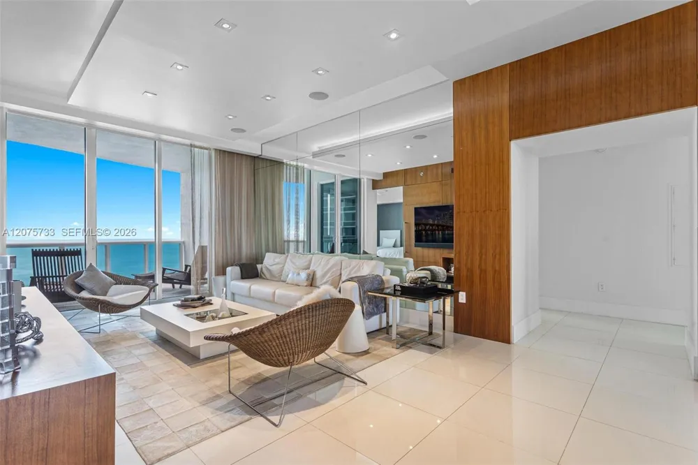 16001 SW Collins Ave #2406 Sunny Isles Beach, FL 33160