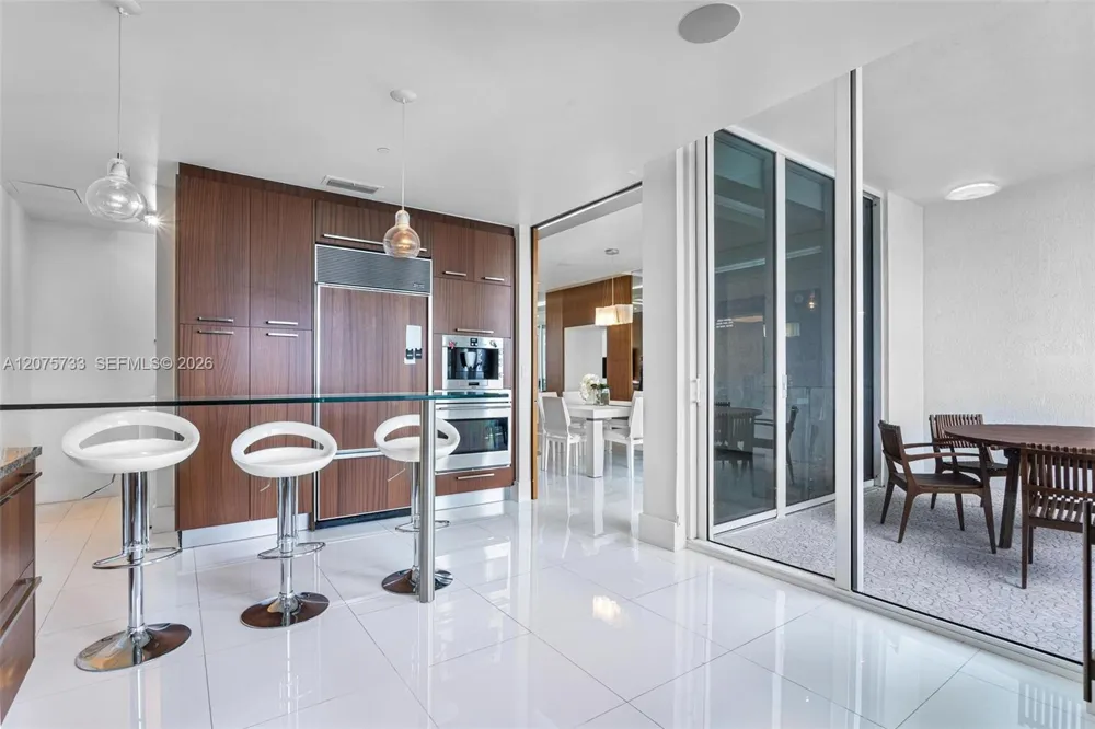 16001 SW Collins Ave #2406 Sunny Isles Beach, FL 33160