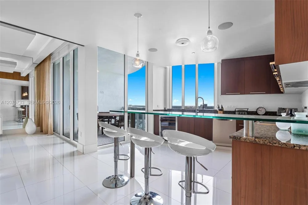 16001 SW Collins Ave #2406 Sunny Isles Beach, FL 33160