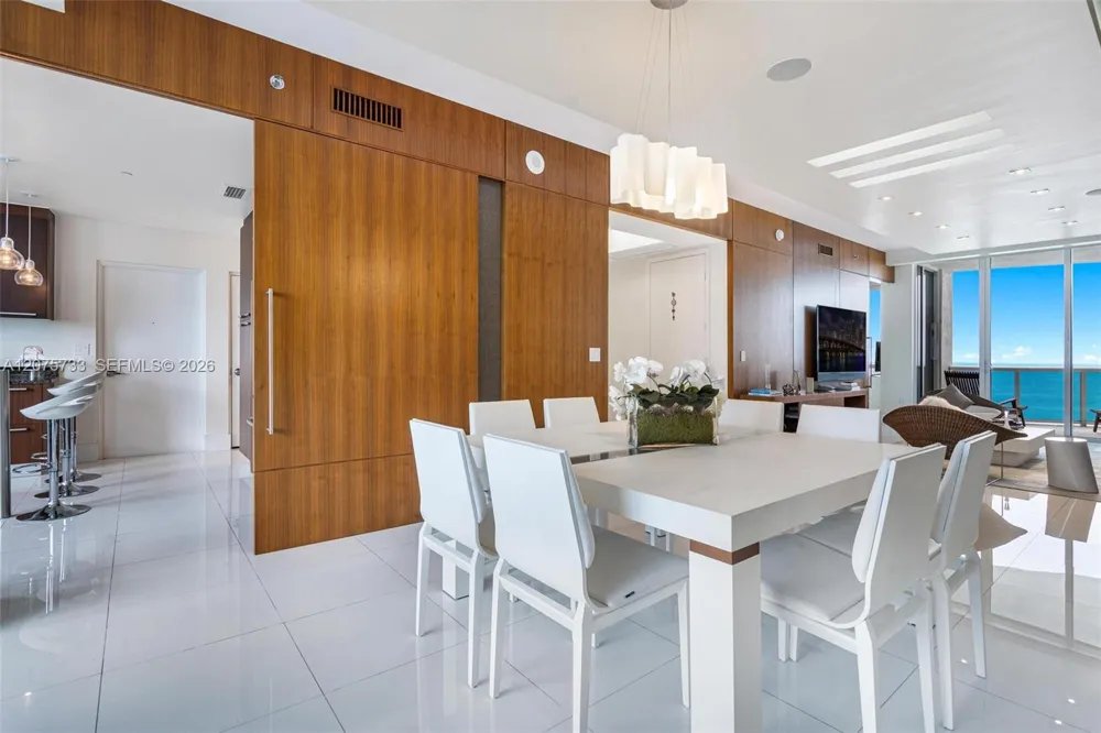 16001 SW Collins Ave #2406 Sunny Isles Beach, FL 33160