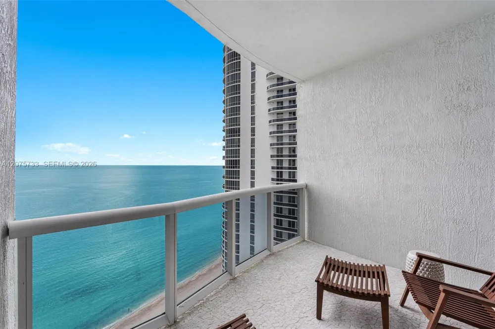 16001 SW Collins Ave #2406 Sunny Isles Beach, FL 33160