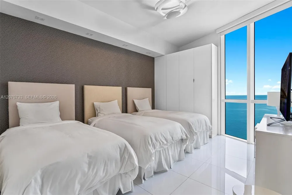 16001 SW Collins Ave #2406 Sunny Isles Beach, FL 33160