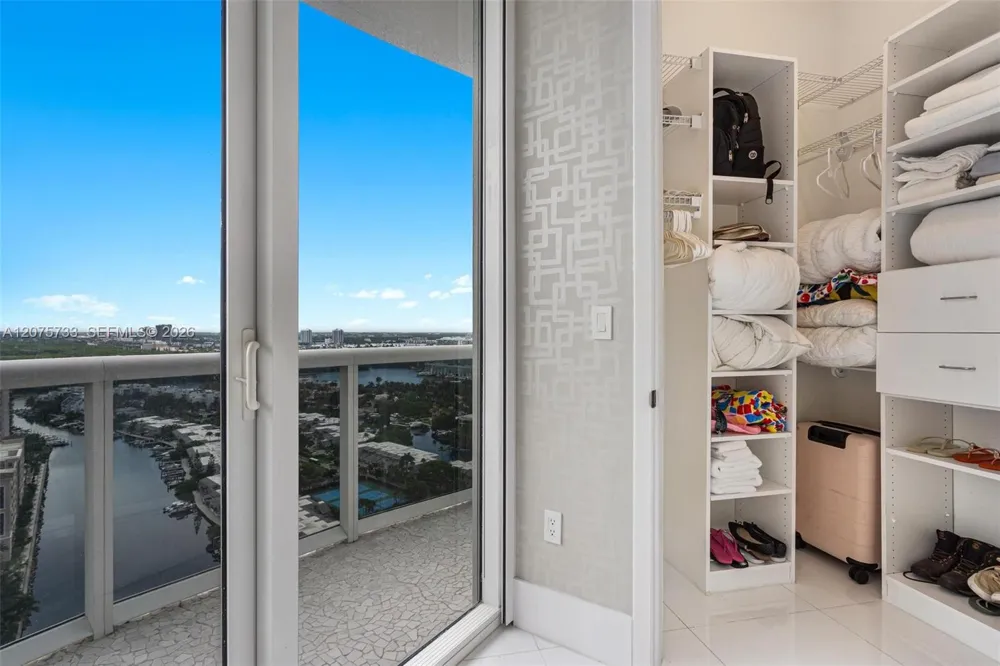16001 SW Collins Ave #2406 Sunny Isles Beach, FL 33160