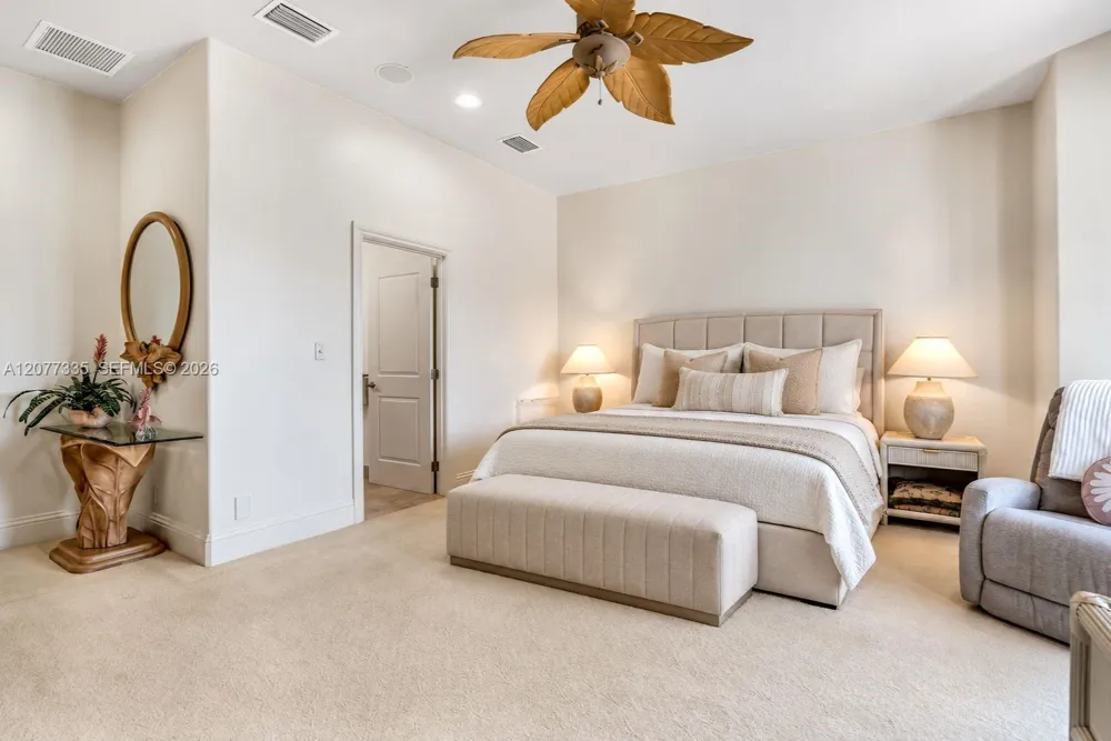 2820 NE 44th St Lighthouse Point, FL 33064