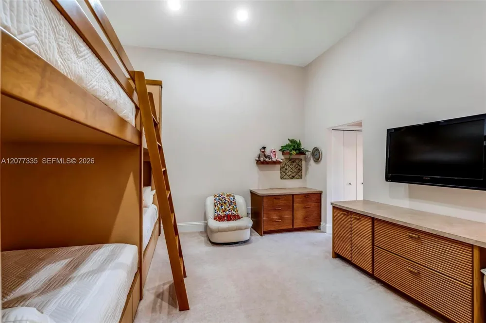 2820 NE 44th St Lighthouse Point, FL 33064