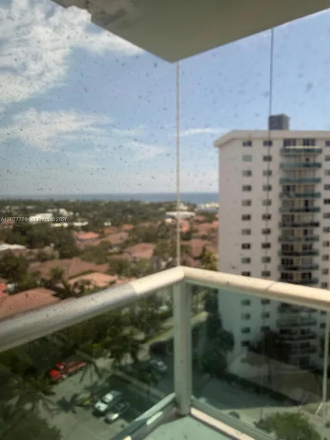 19390 Collins Ave #1418