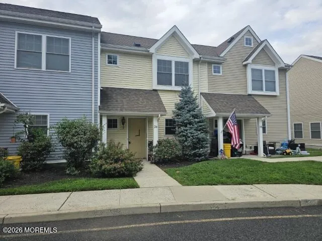 24 Cedar Crossing #16 Red Bank, NJ 07701
