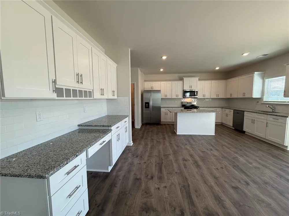 122 Longleaf Court Stokesdale, NC 27357