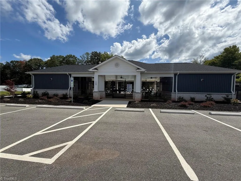 122 Longleaf Court Stokesdale, NC 27357