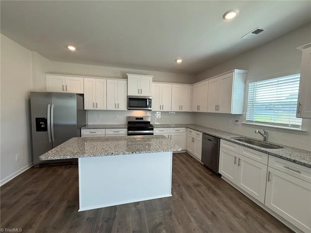 122 Longleaf Court Stokesdale, NC 27357