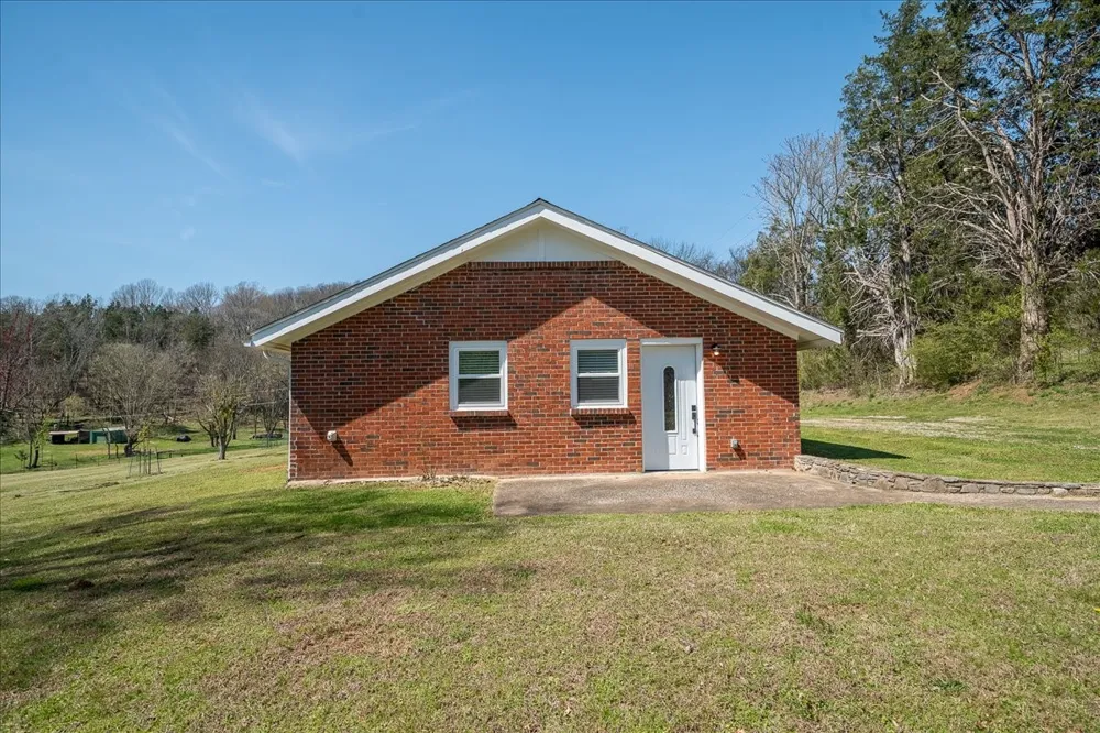 4380 Pulaski Hwy Culleoka, TN 38451
