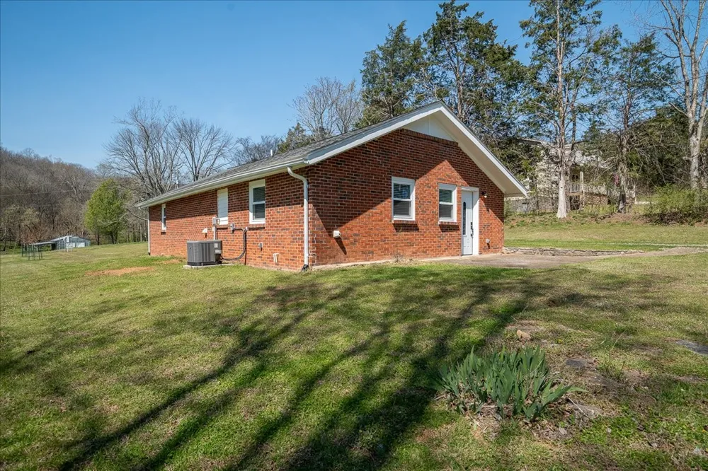 4380 Pulaski Hwy Culleoka, TN 38451