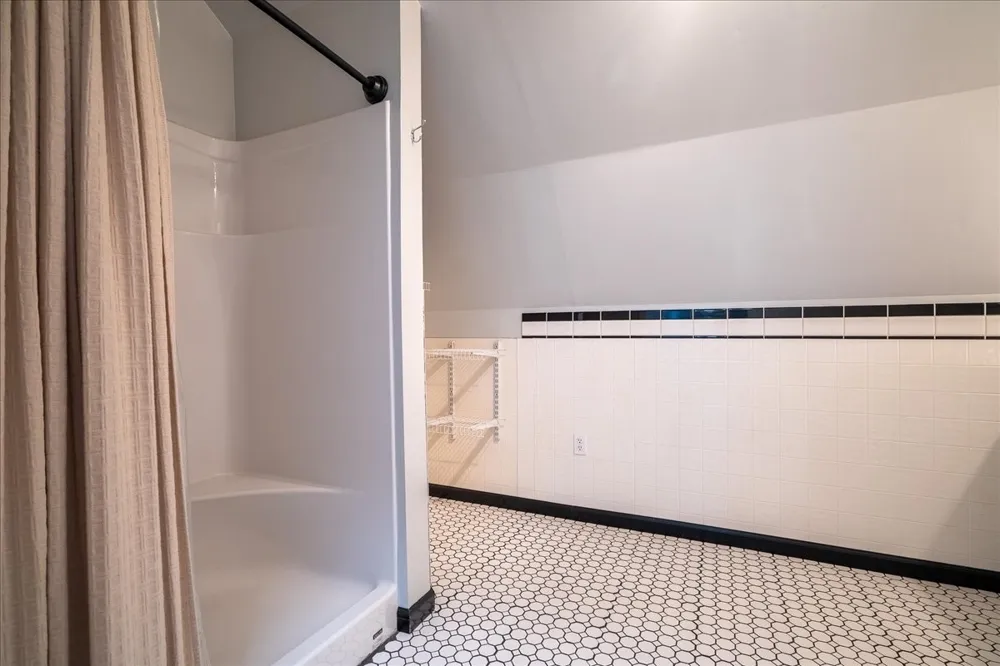 4380 Pulaski Hwy Culleoka, TN 38451