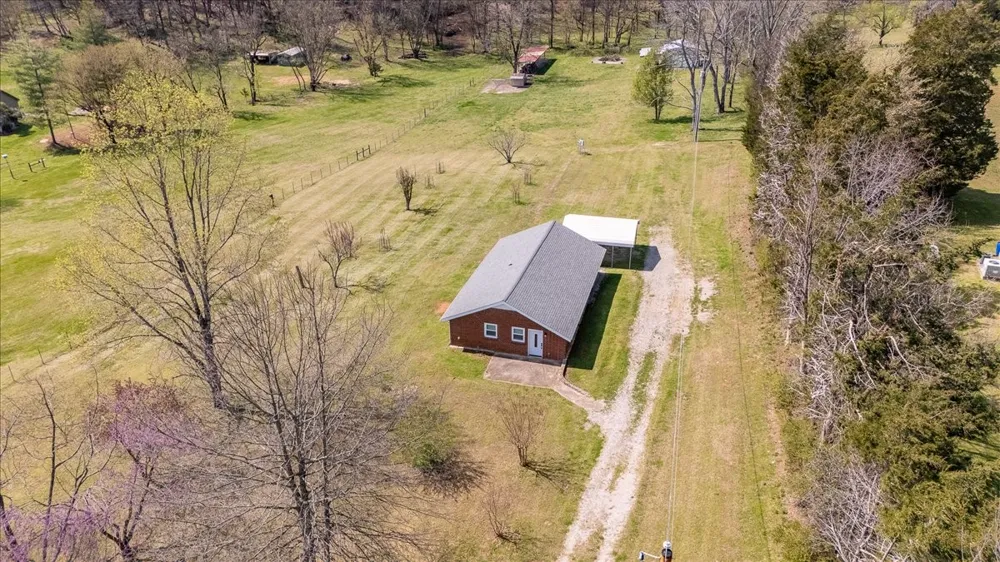 4380 Pulaski Hwy Culleoka, TN 38451