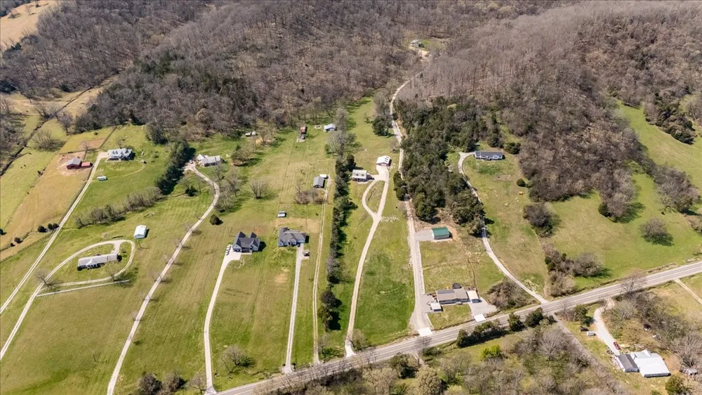 4380 Pulaski Hwy Culleoka, TN 38451