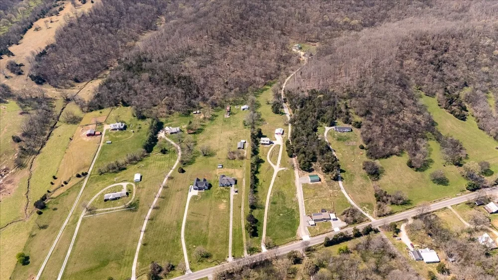 4380 Pulaski Hwy Culleoka, TN 38451
